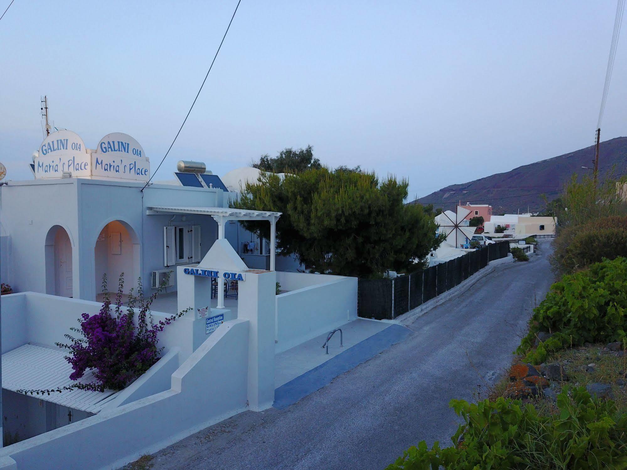 Unique Galini Oia - Adults Only Aparthotel Exterior photo